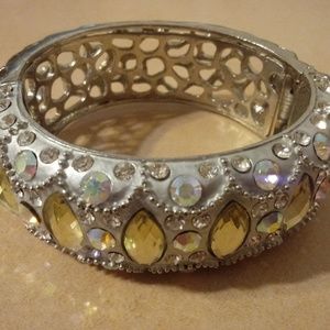 🎄Silver Irridecandt Hinged Bangle Bracelet